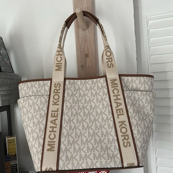 NWT MICHAEL KORS MAEVE VANILLA/LUGG  LG OPEN TOTE BAG - Picture 3 of 7